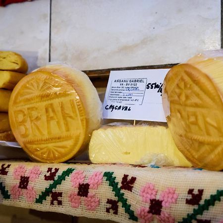 فيلا Bradutul De La Munte برانْ المظهر الخارجي الصورة